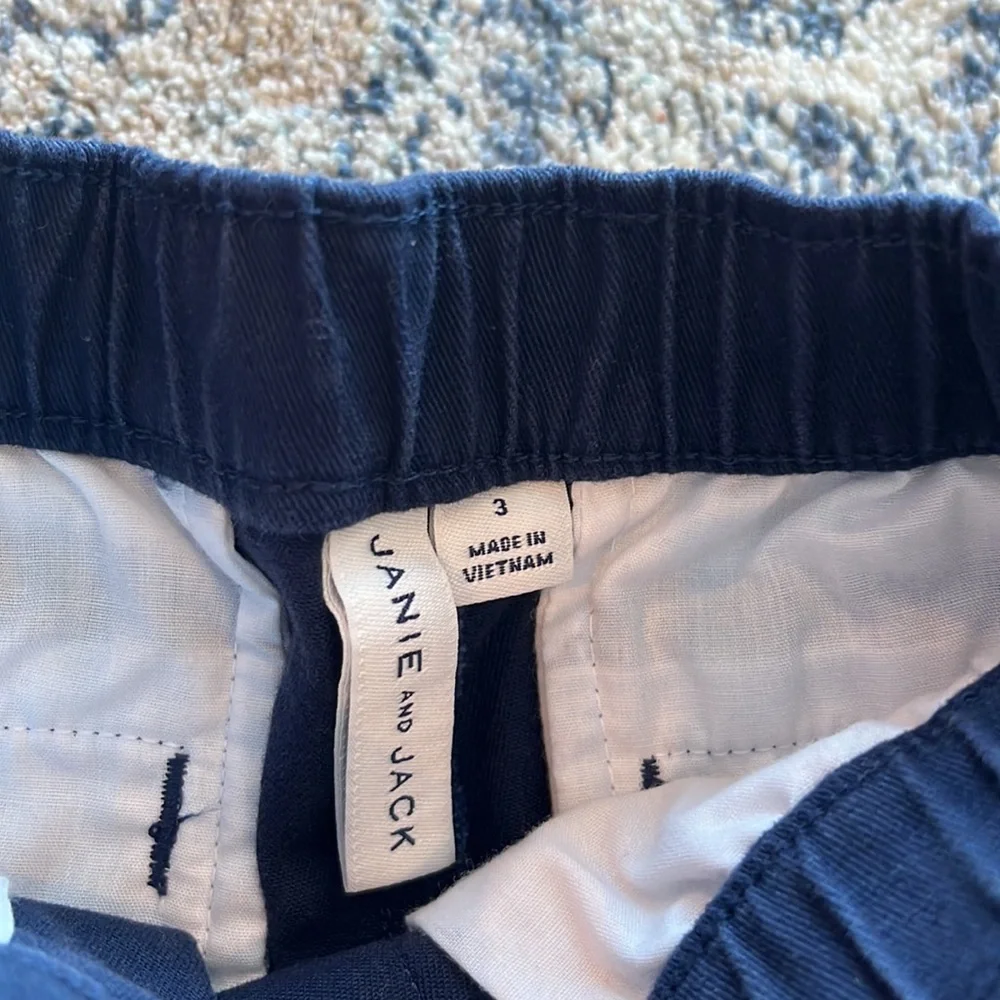 Janie and Jack size 3 boys shorts - Picture 2 of 3